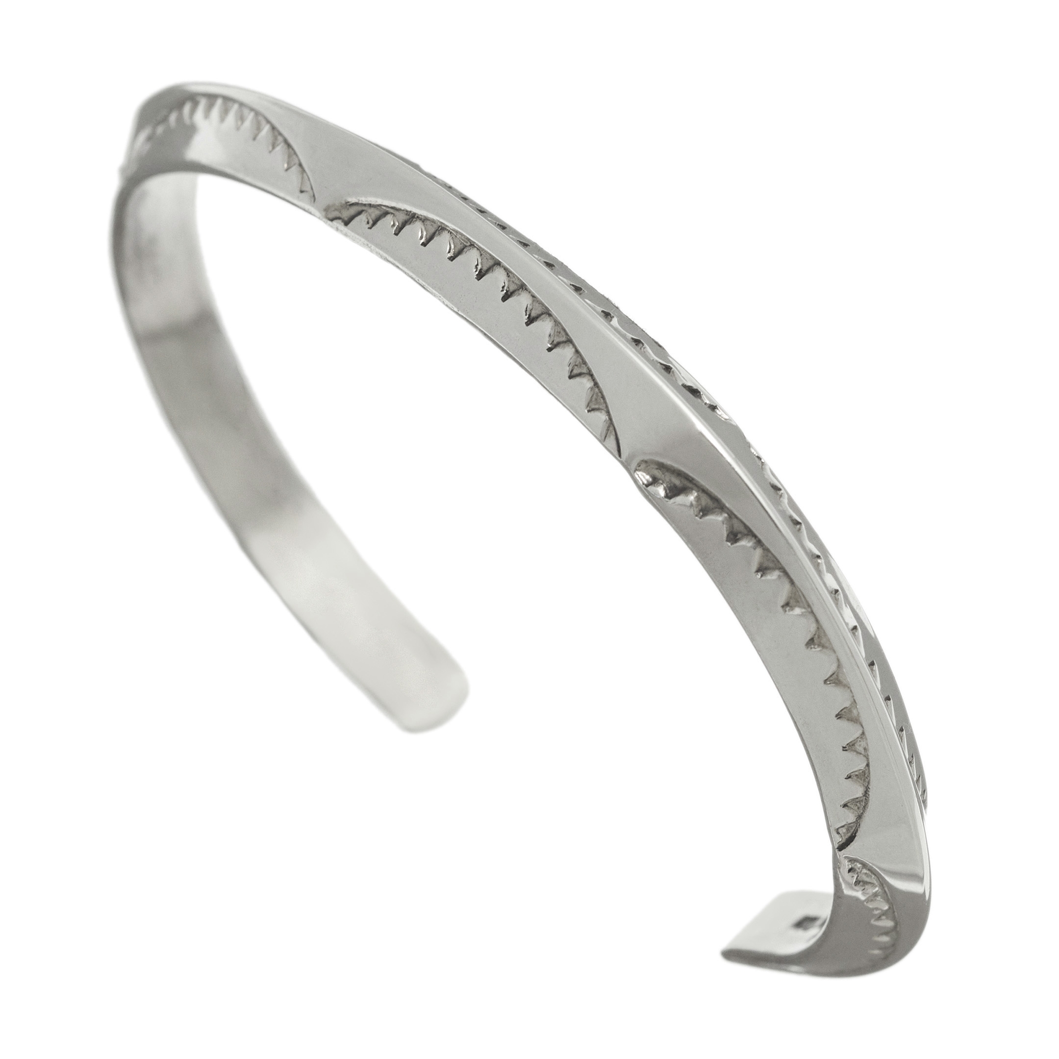 Navajo silver bracelet, stamped of thin Native patterns, BRw36 - Harpo Paris