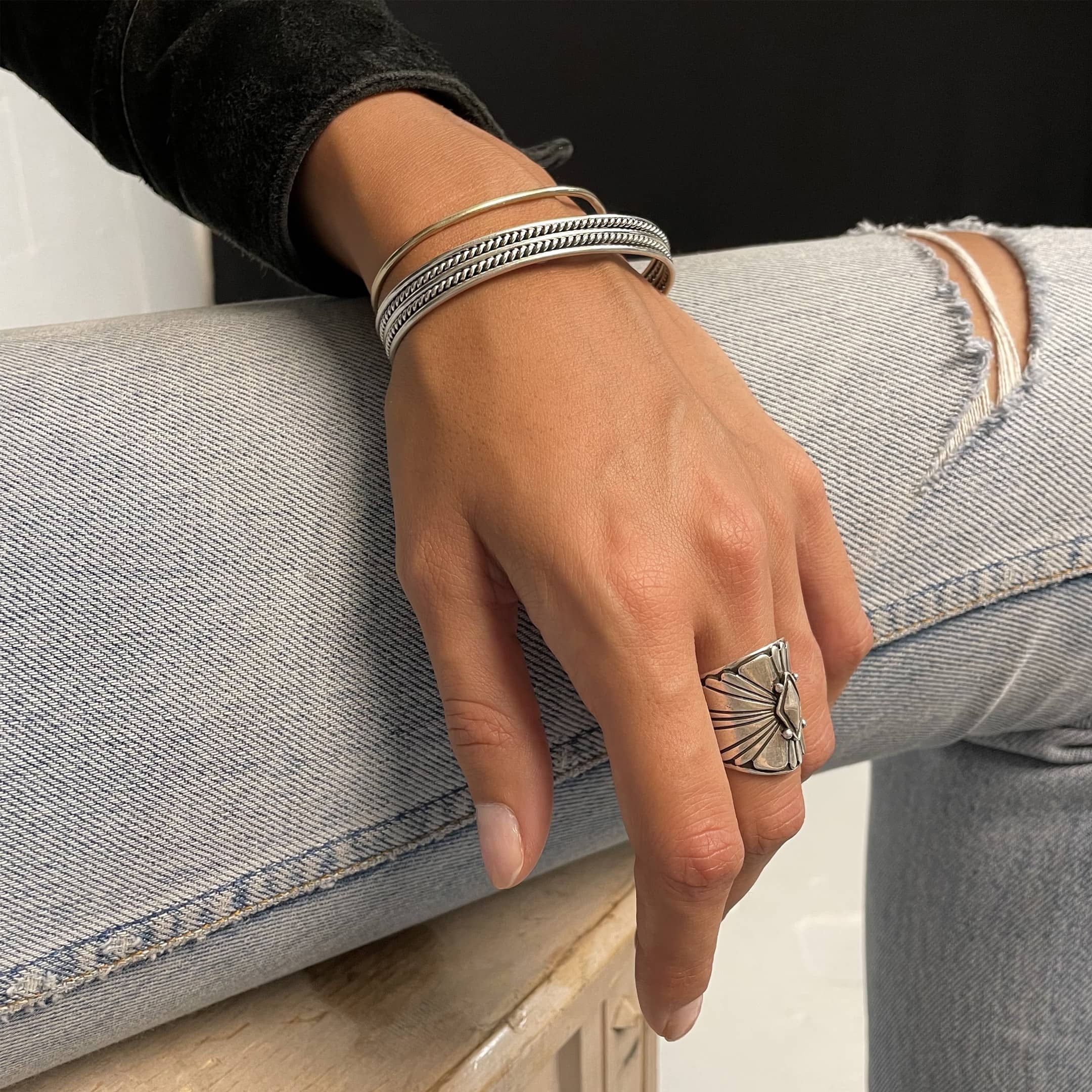 Women Navajo bracelet with silver twisted wires, BRw19 - Harpo Paris