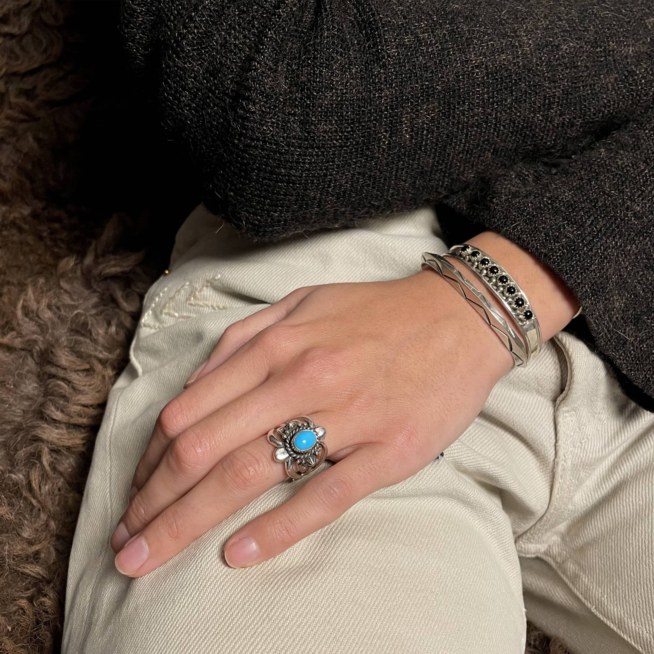 Ring for women with a turquoise set in silver, BA967 - Harpo Paris