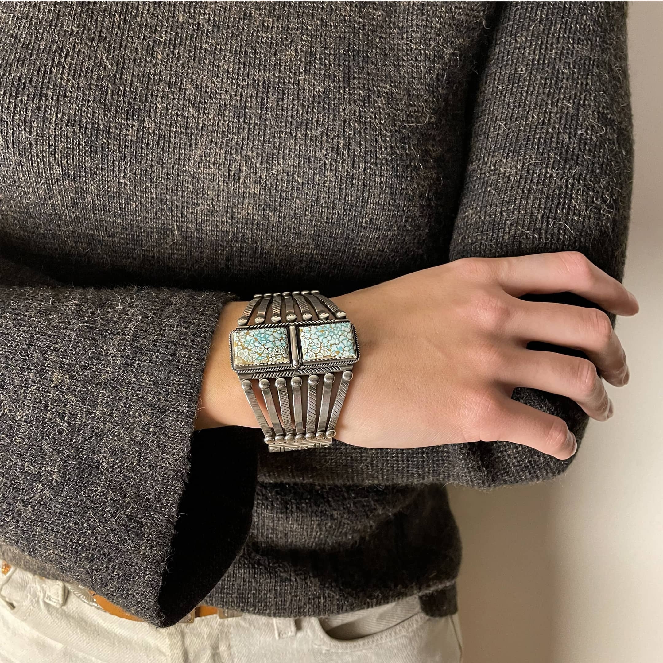 Navajo bracelet with Number 8 turquoises set in silver, BR664 - Harpo Paris