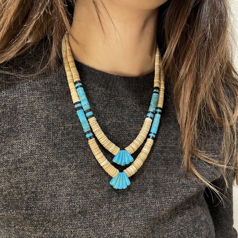 Necklace CO08 in shell heishi beads and turquoise - Harpo Paris