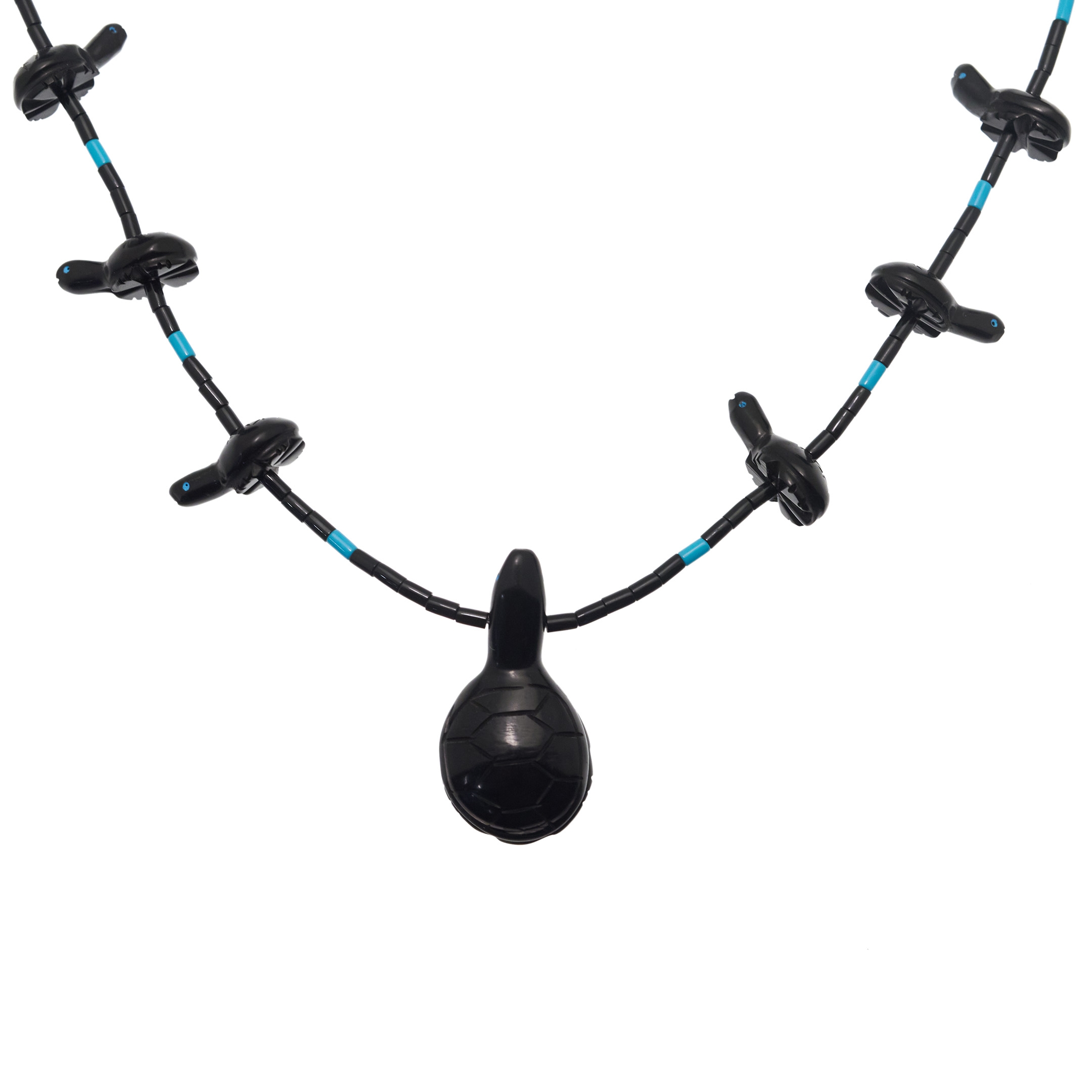 Collier Fétiche tortues sur un rang de perles Heishi, COFEw28 - Harpo Paris