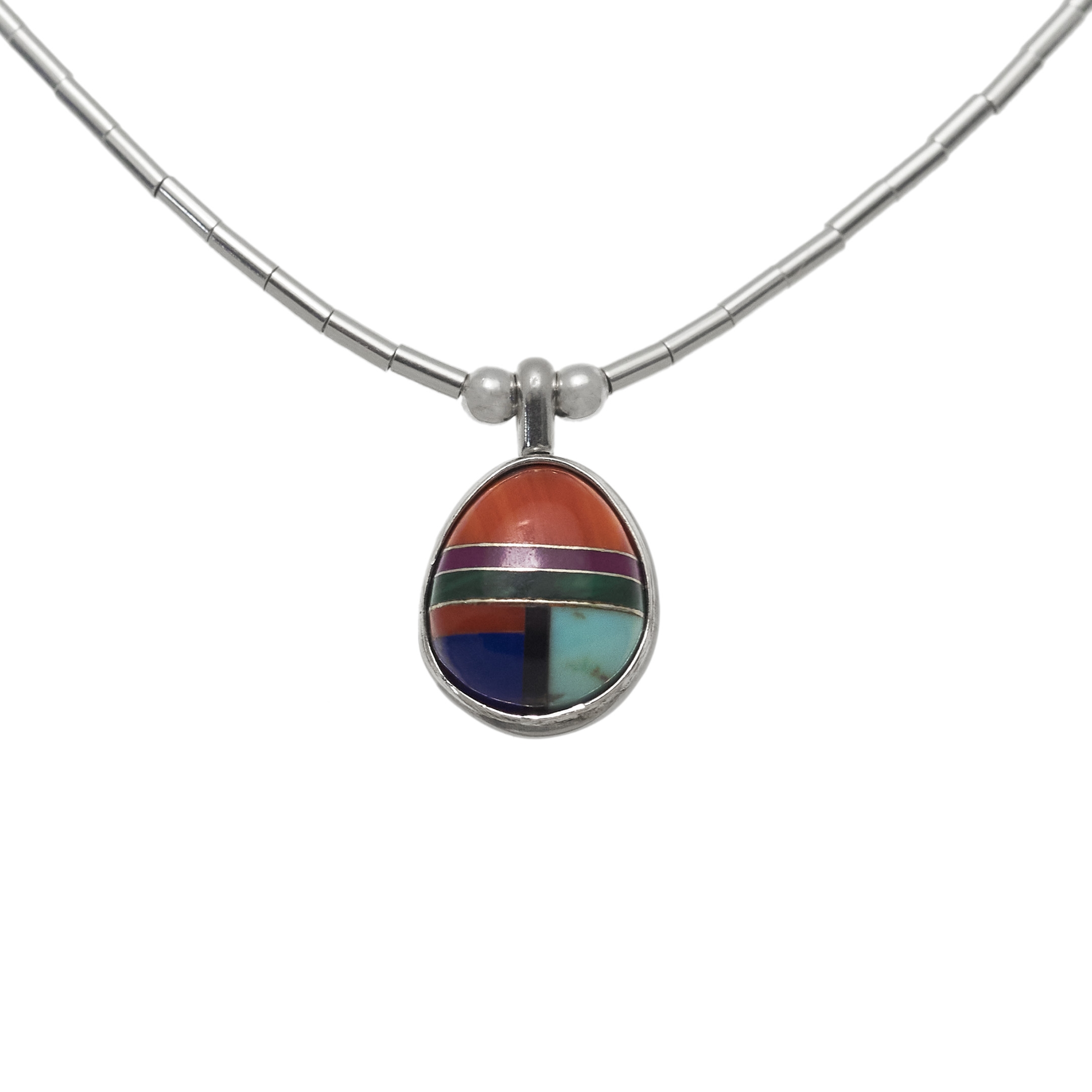 Liquid Silver Native American necklace made of silver Heishi beads and a stone cabochon. Harpo Paris