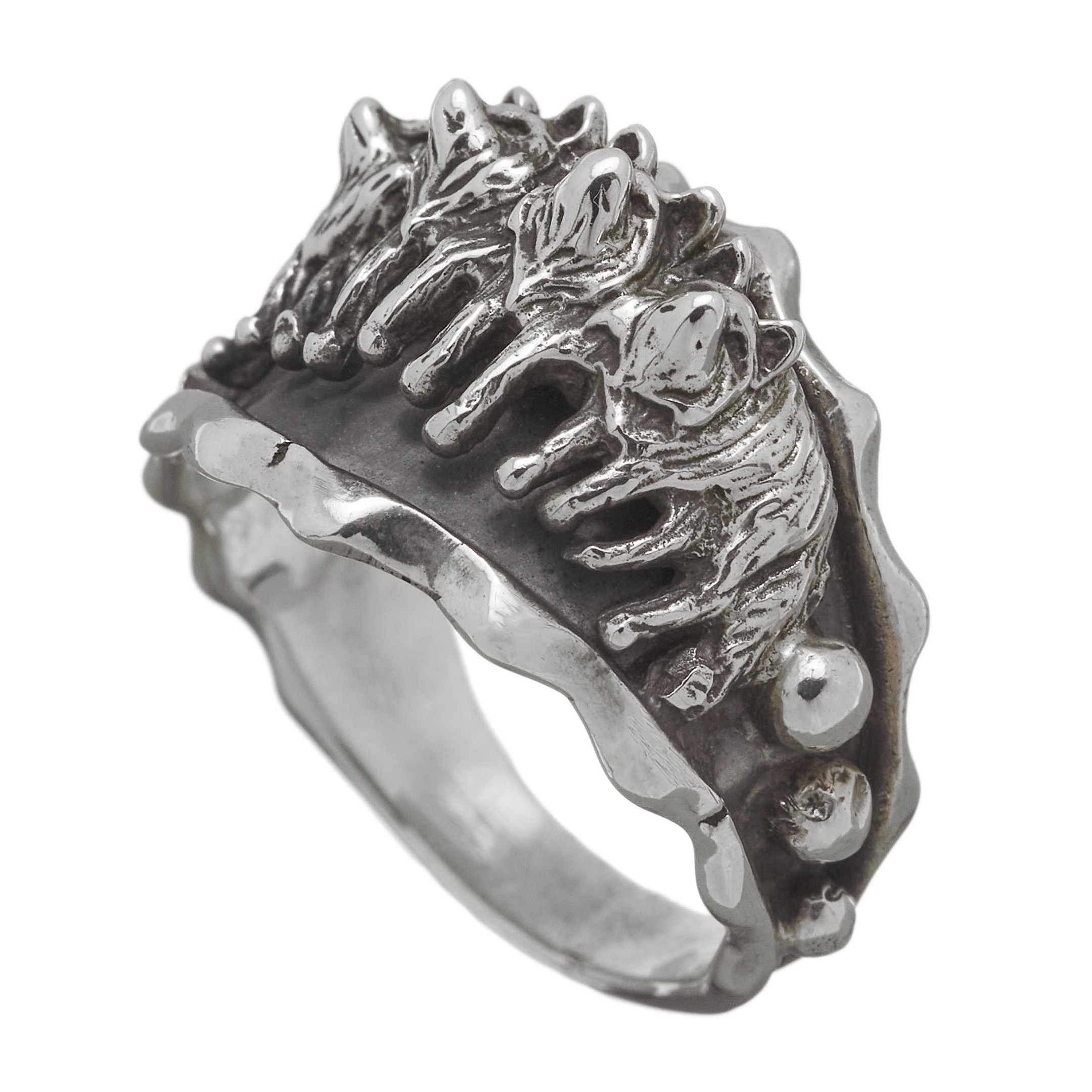 Navajo ring with a pack of wolves, BA1063 - Harpo Paris