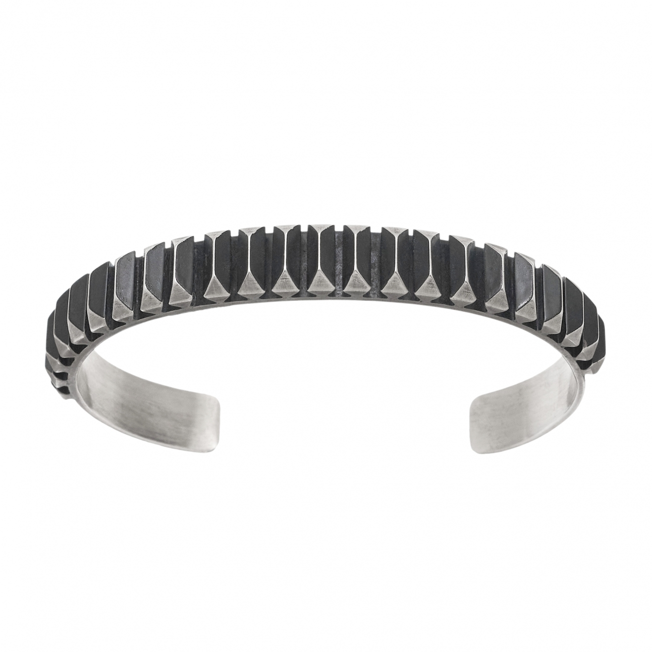 Navajo bracelet BR728 in oxidized silver - Harpo Paris