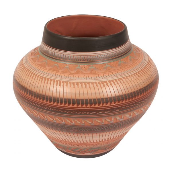 DECO165 Navajo etched pottery