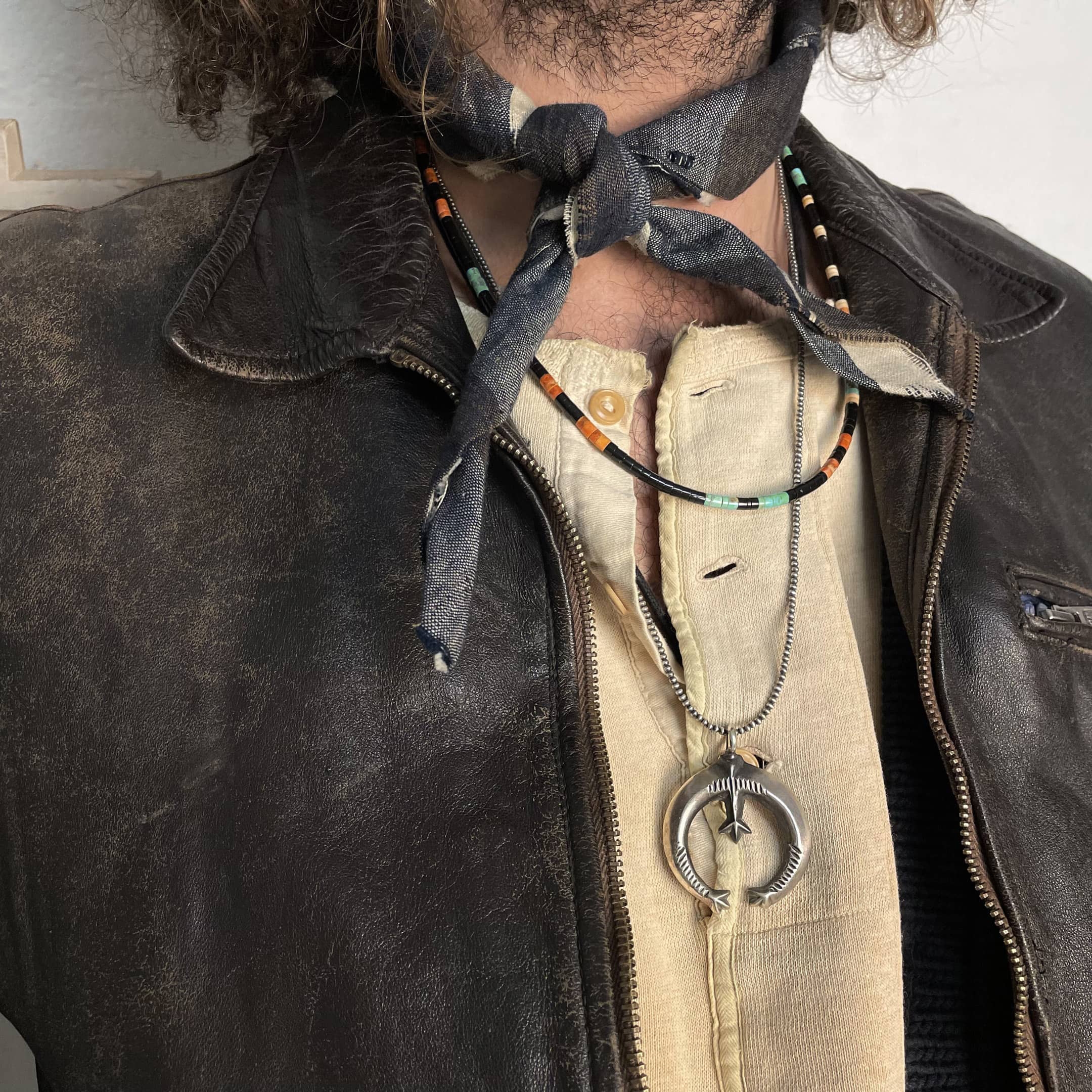Collier Pueblo en perles heishi, COP02 - Harpo Paris