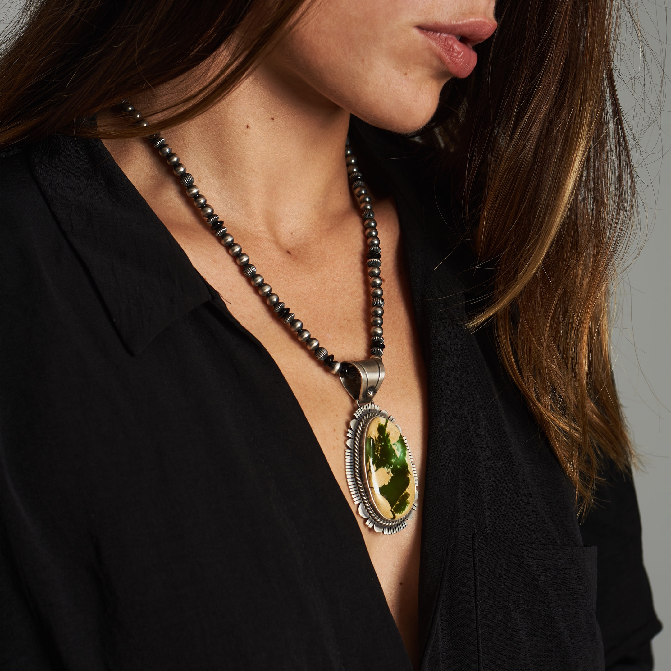 Big turquoise and mat silver pendant PE528 - Harpo Paris