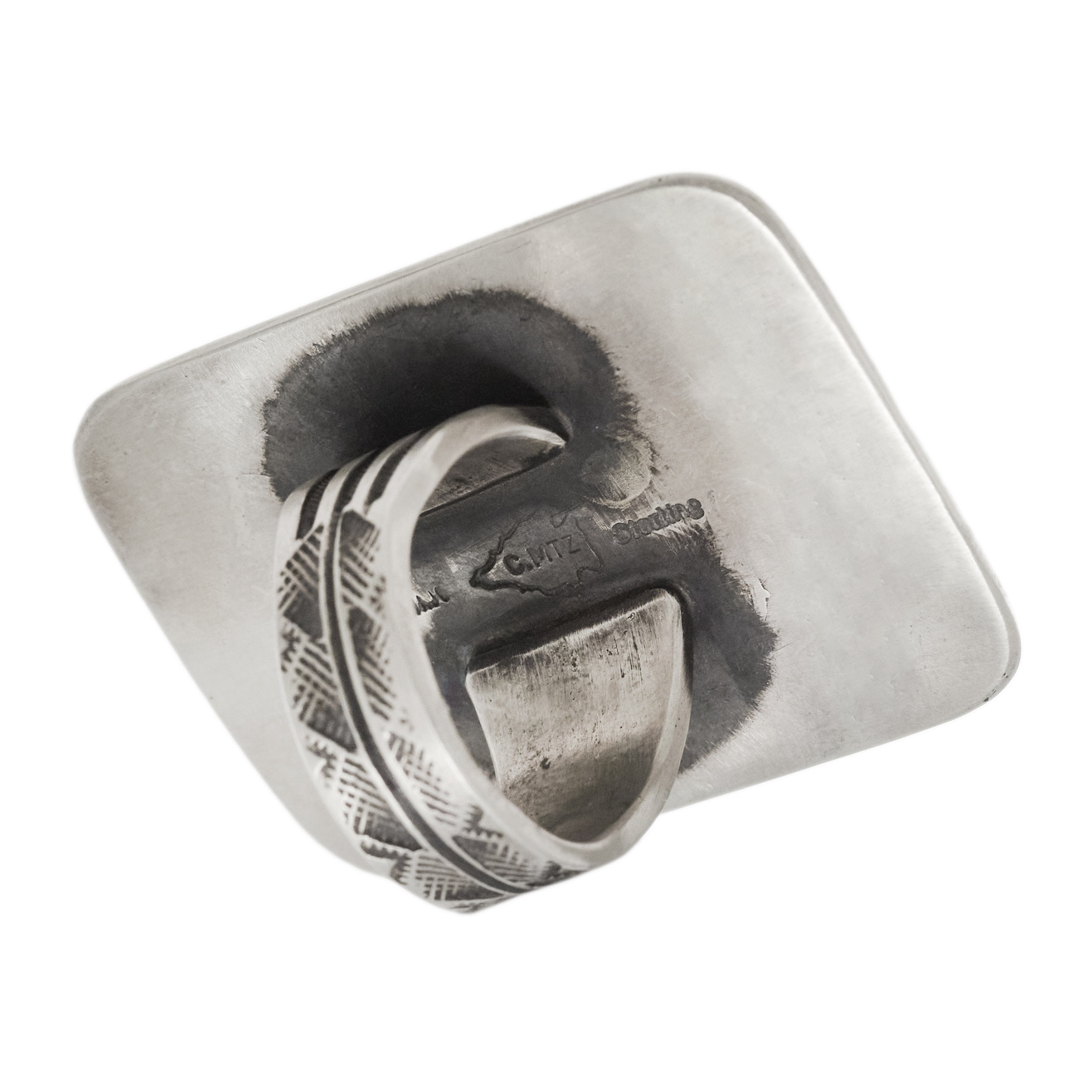 Silver and coral shield ring BA1505 - Harpo Paris
