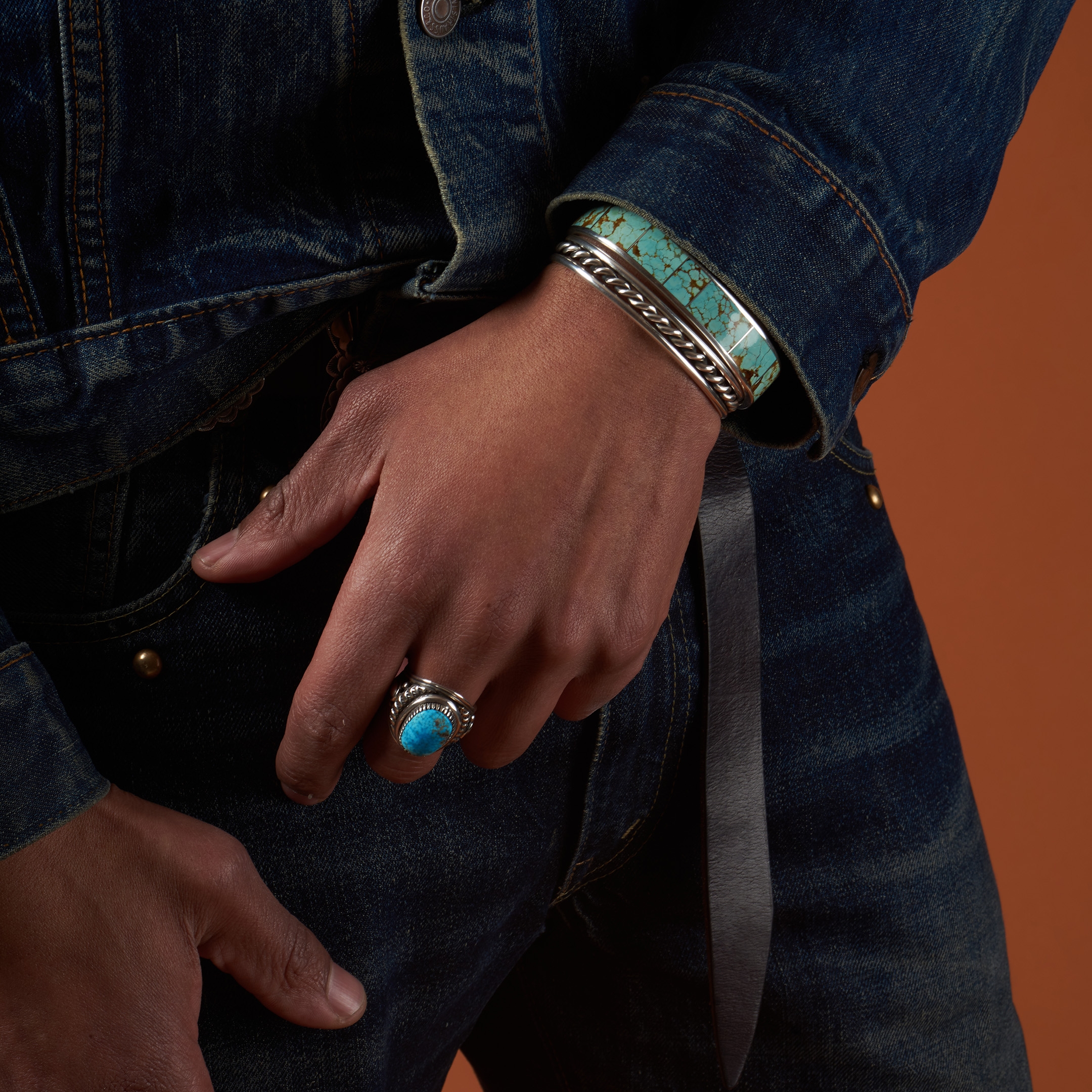 Navajo bracelet in silver made of a twisted wire BR893 - Harpo Paris