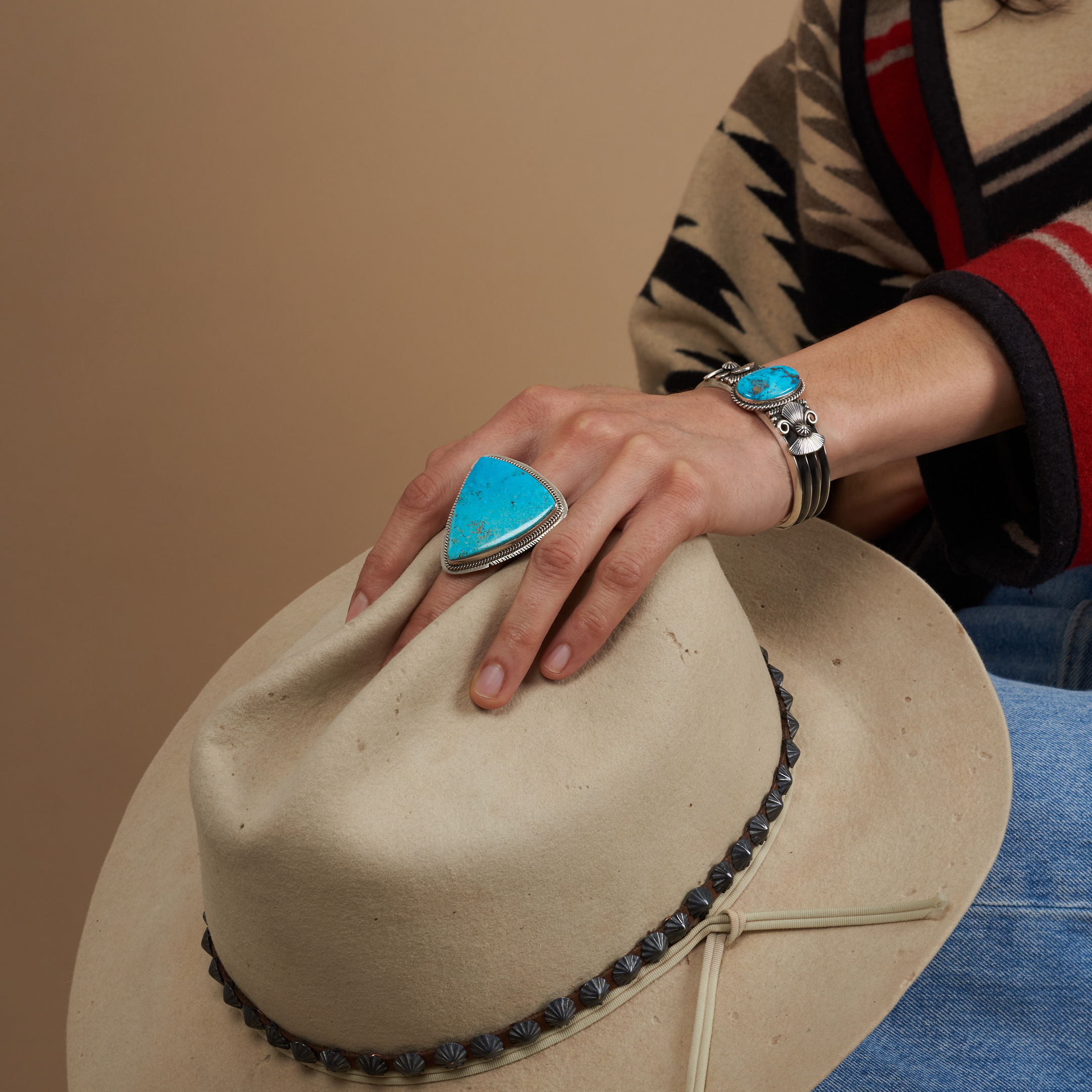 Navajo ring for woman in turquoise and silver BA1635 - Harpo Paris