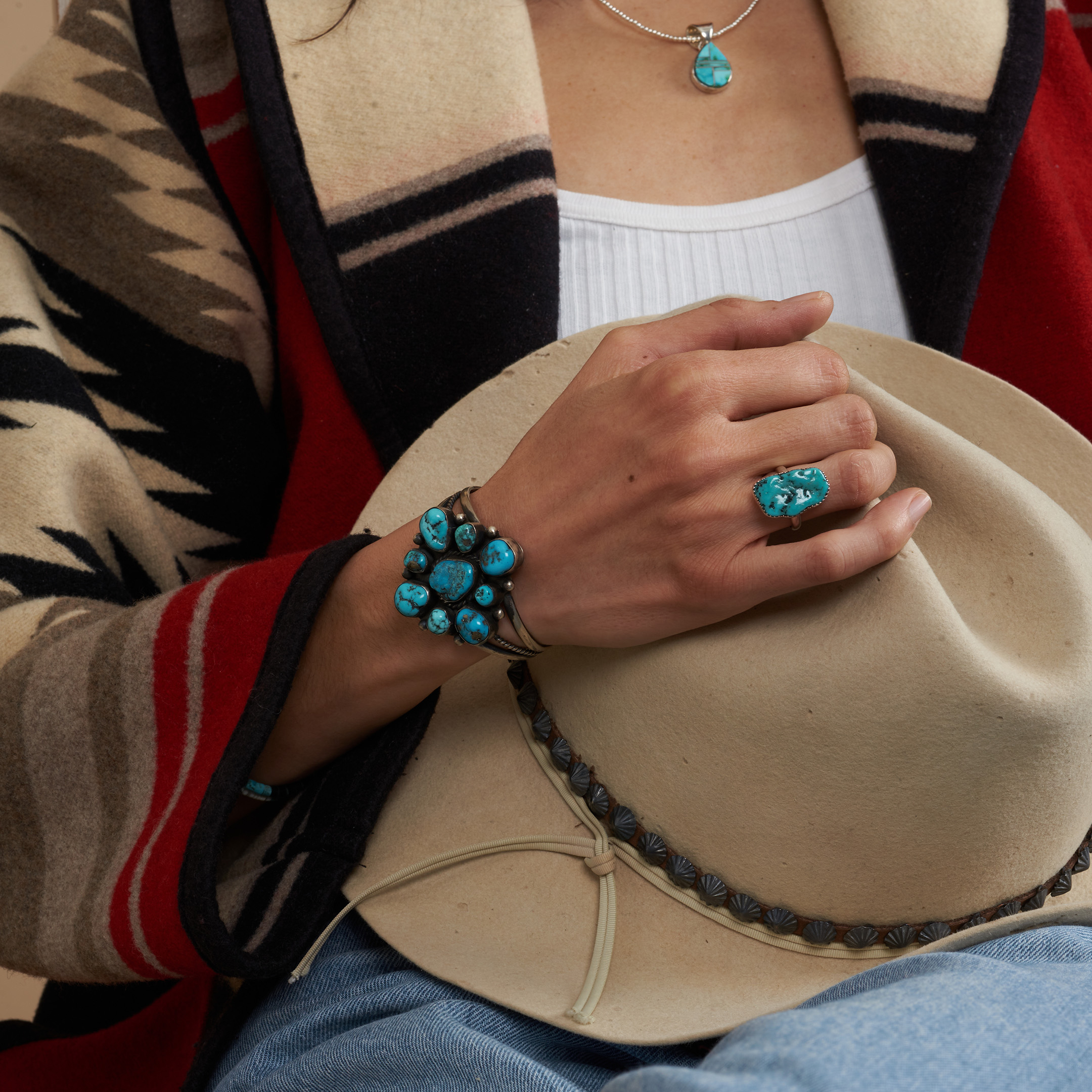 Navajo ring in turquoise set in sterling silver BA1744 - Harpo Paris