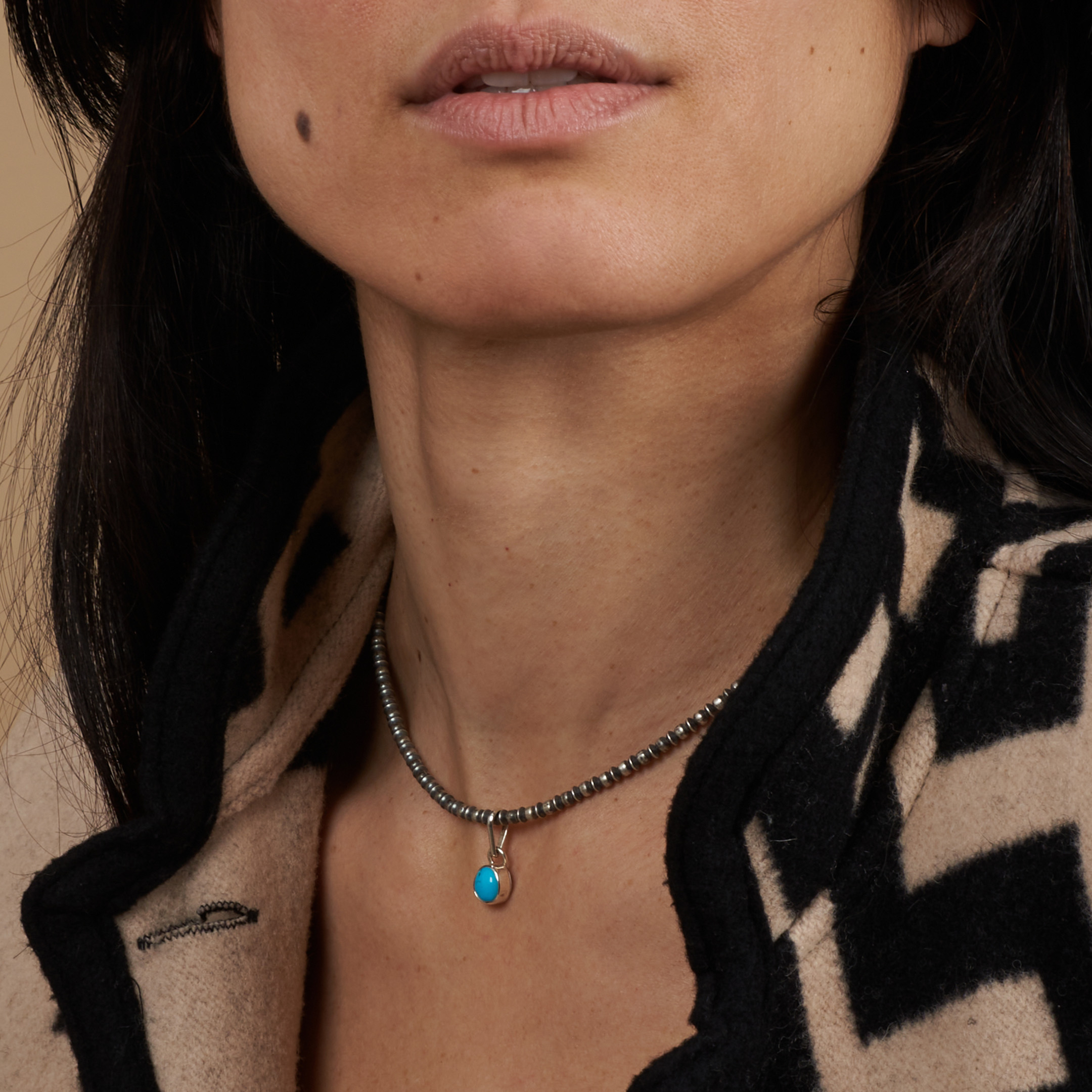 Petit pendentif Navajo en turquoise et argent PE613 - Harpo Paris