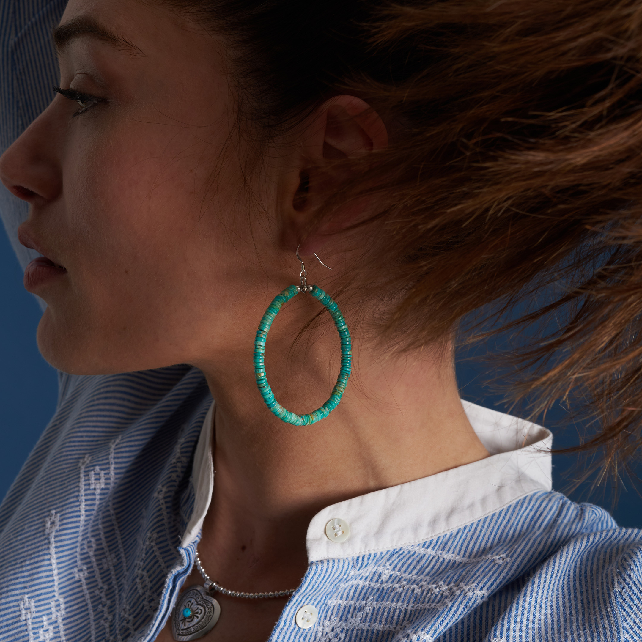 Boucles d'oreilles perles heishi turquoise et argent BO473 - Harpo Paris