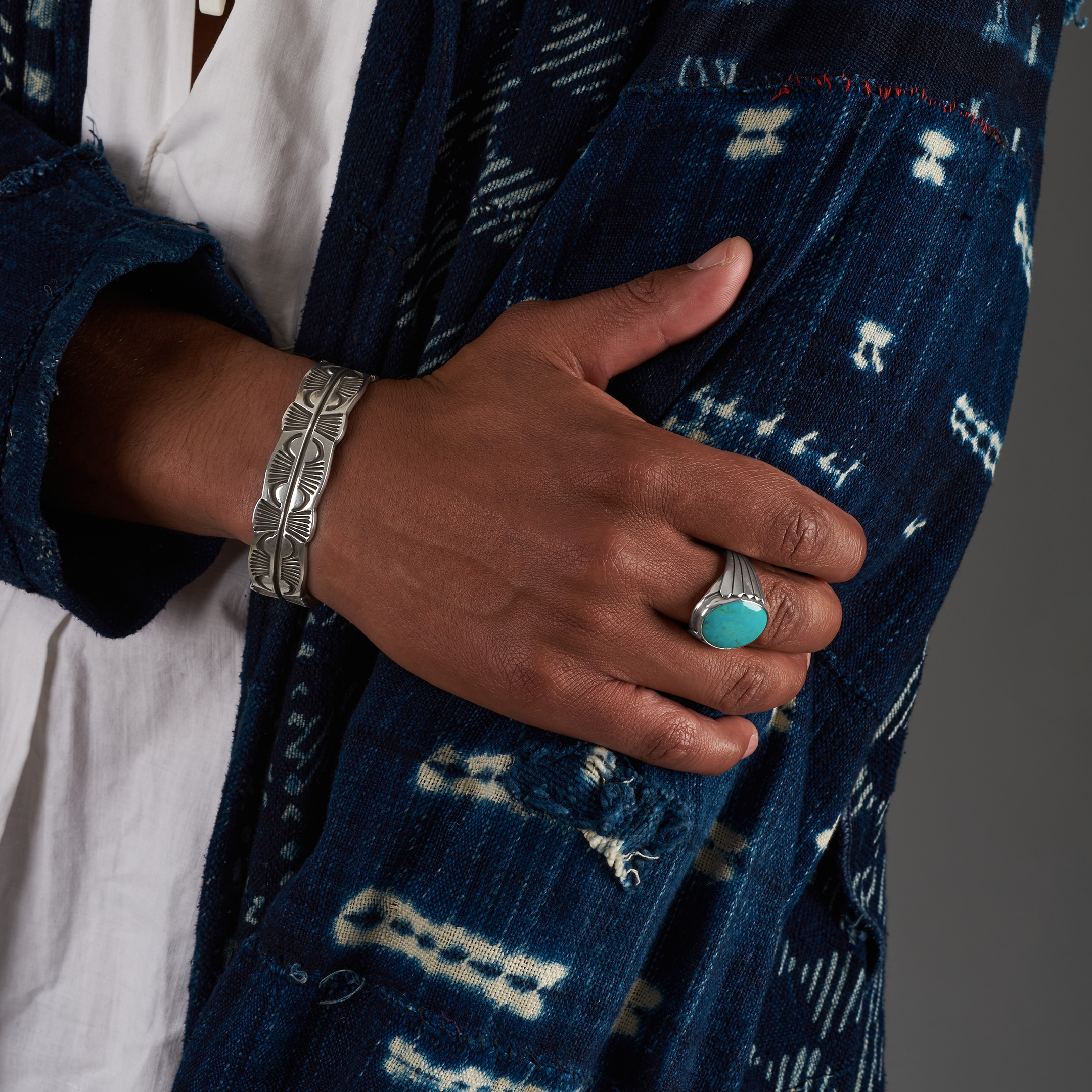 Bracelet Navajo pour homme en argent massif estampé, BR655 - Harpo Paris