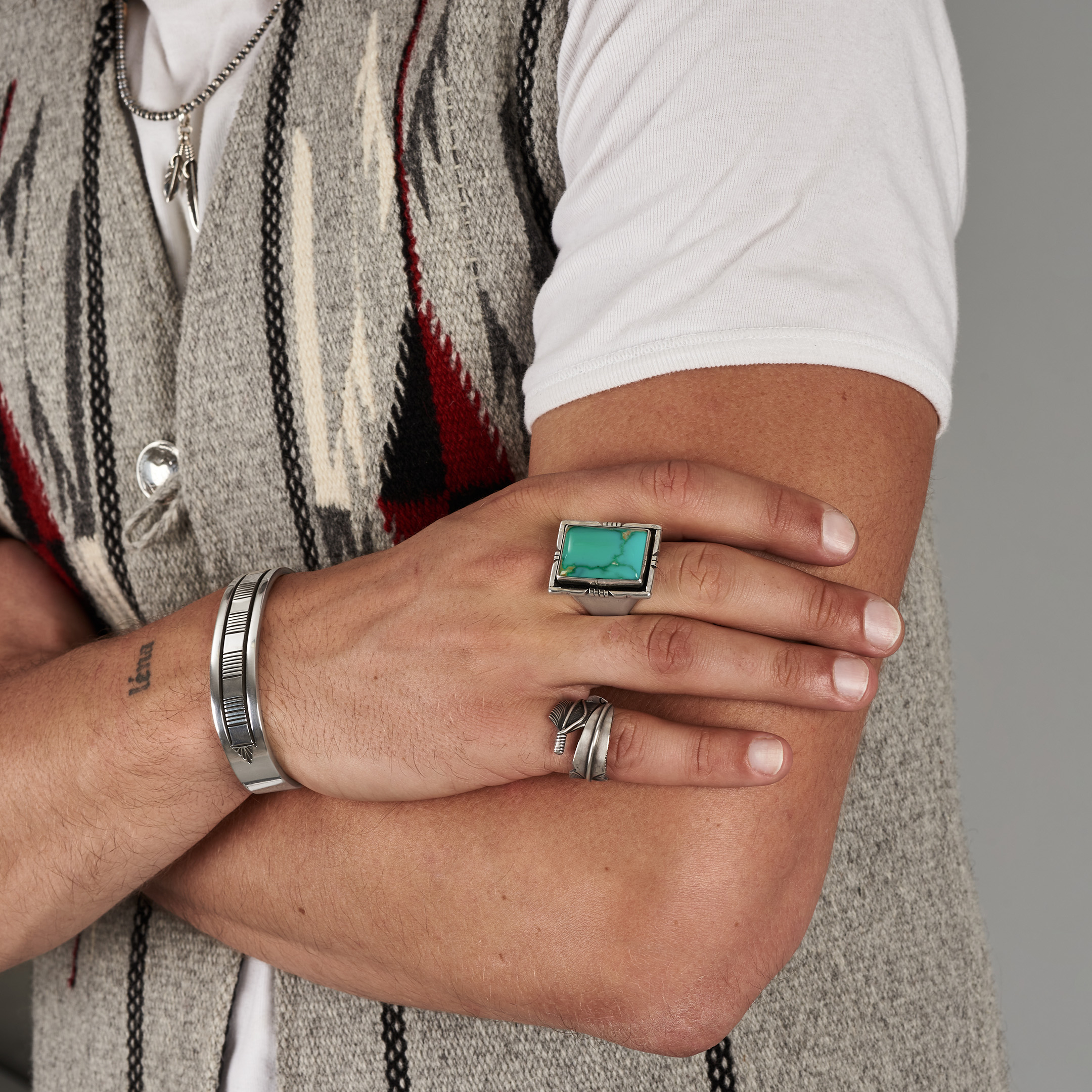 Navajo ring for men and women BA1048 mat silver feather - Harpo Paris