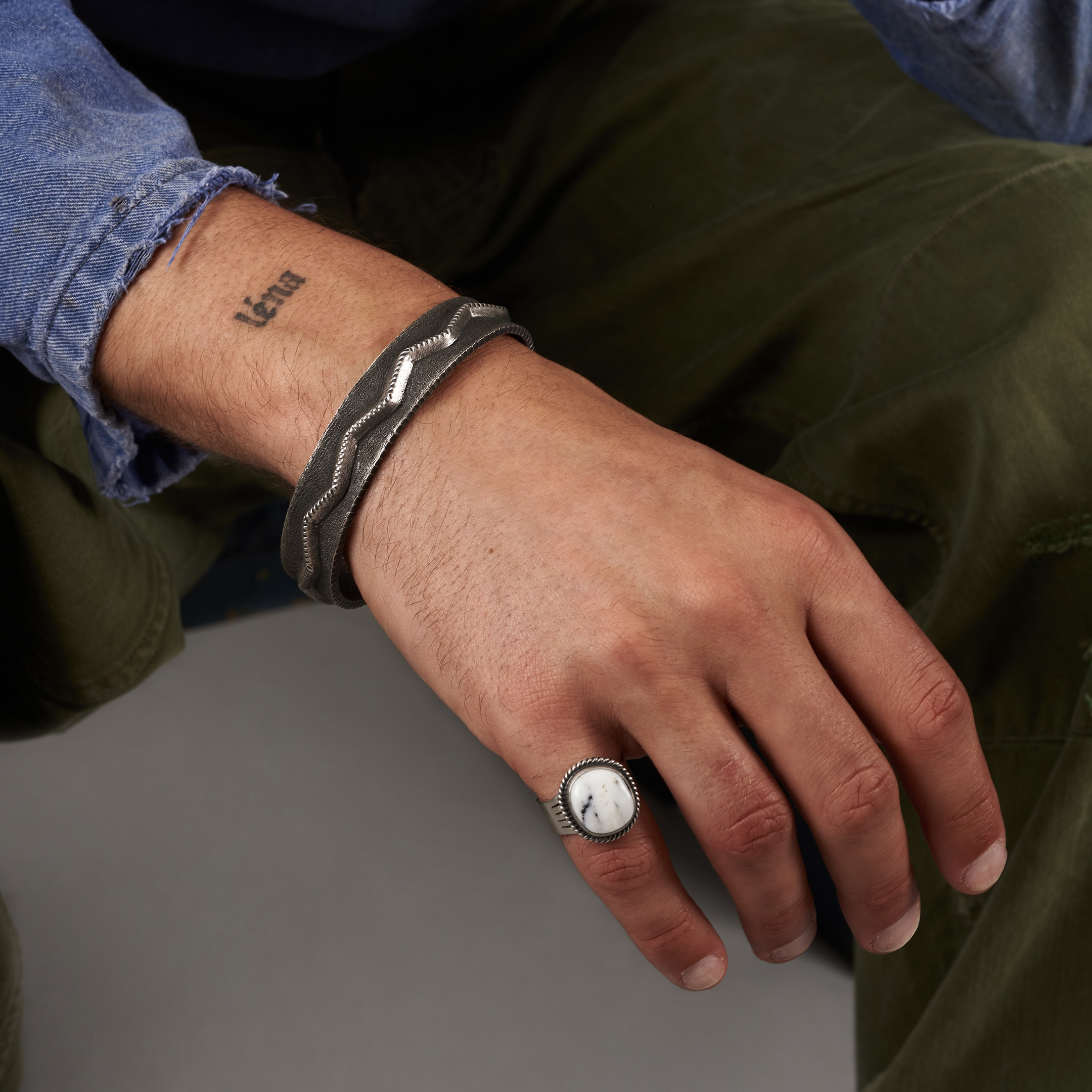 White Buffalo and silver Navajo ring BA1840 - Harpo Paris