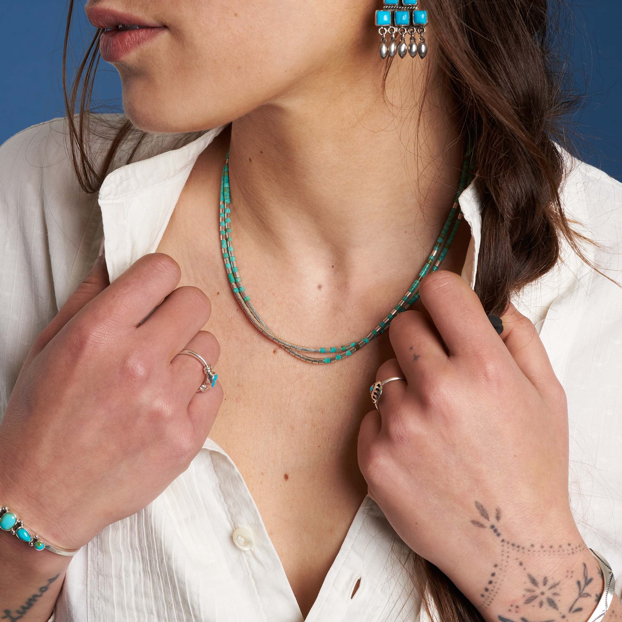 Pueblo necklace in turquoise and silver heishi beads CO278 - Harpo Paris