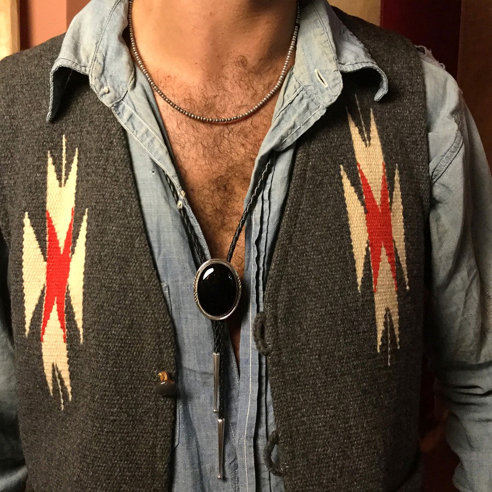 Navajo bolo tie with Onyx on silver and bolo braided cord, silver tips. | Harpo Paris