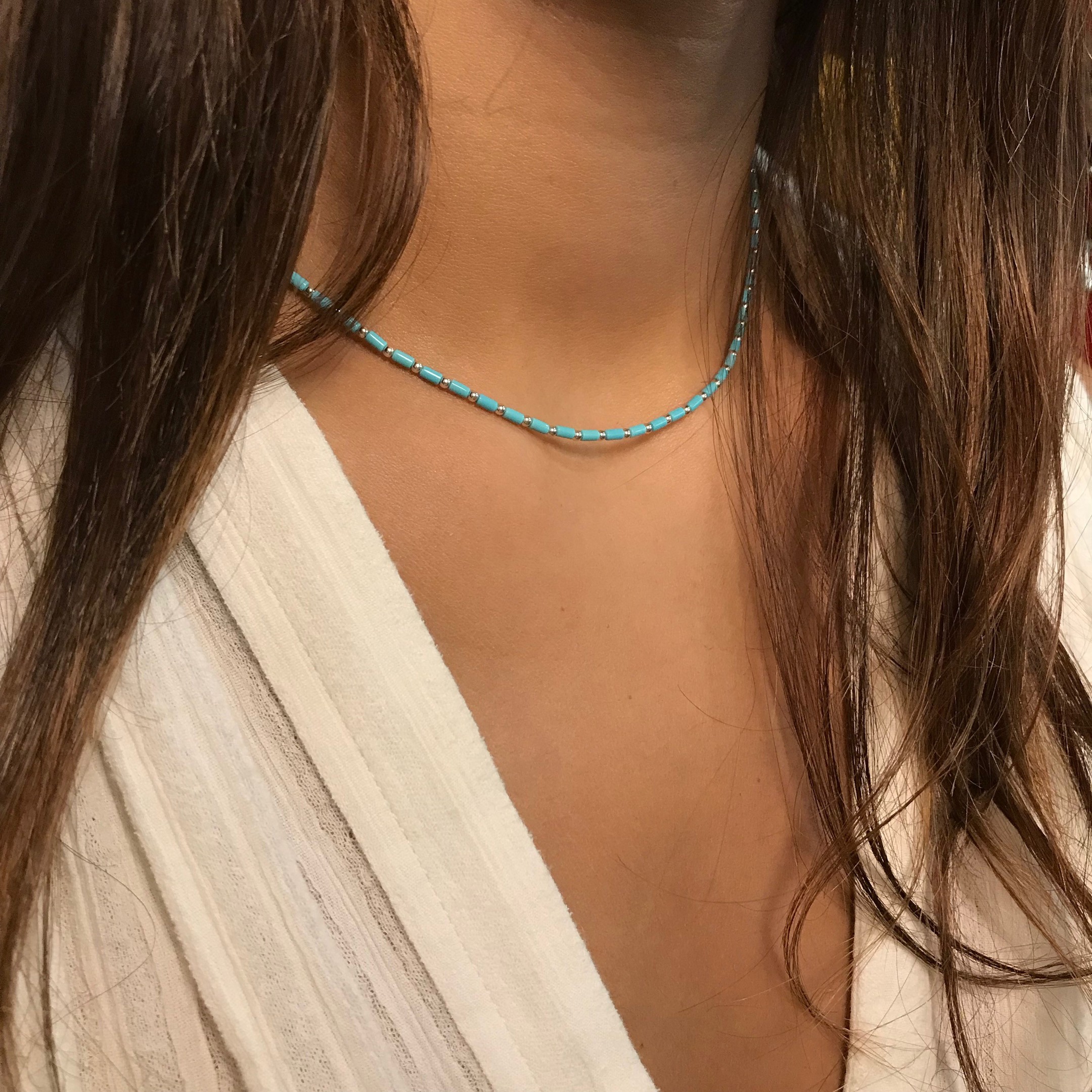 Chocker Native American necklace made of stones mix Heishi beads. Harpo Paris