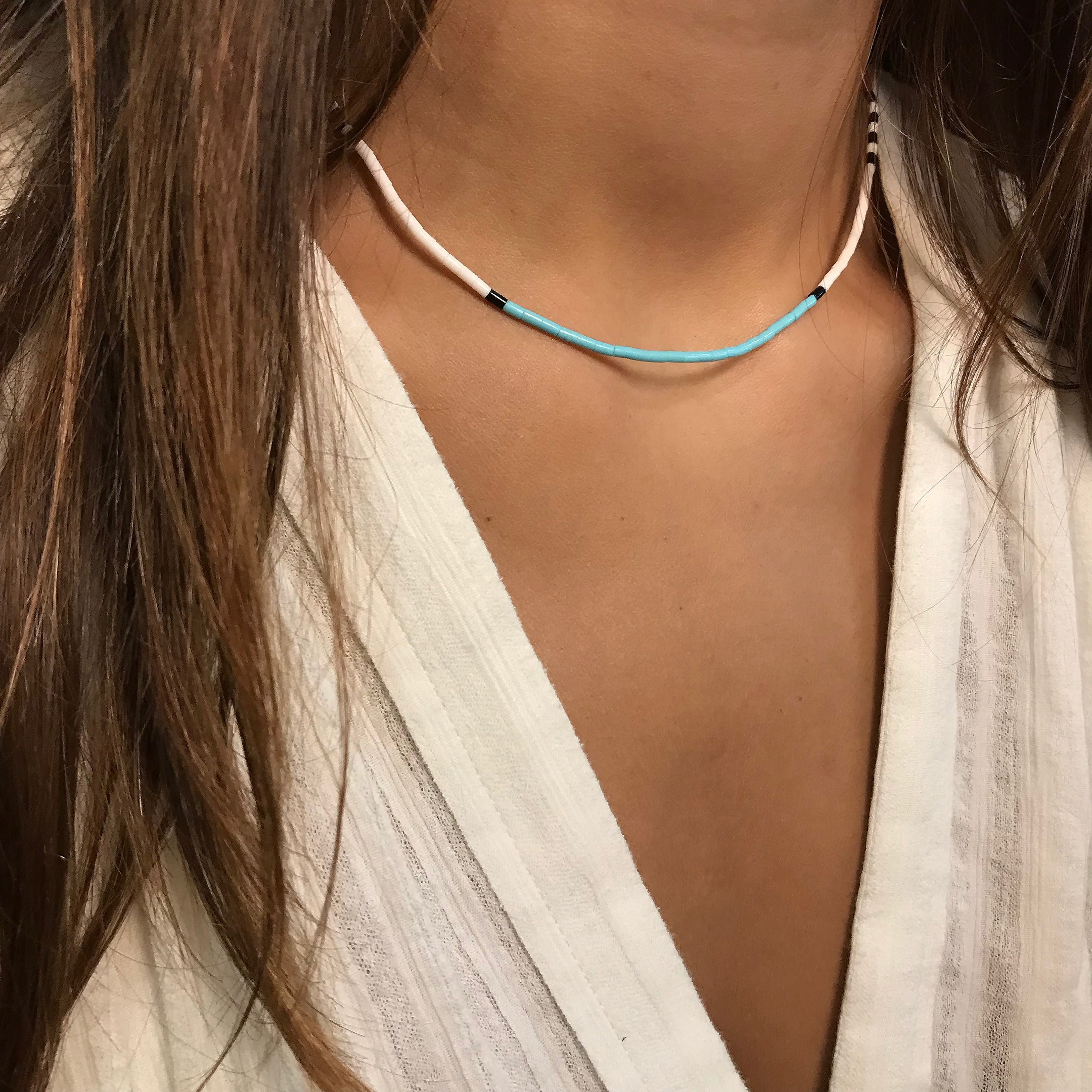 Liquid silver Native American chocker necklace, stones mix Heishi beads. Harpo Paris