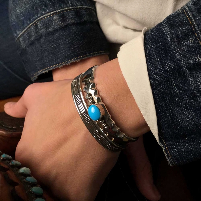 Navajo bracelet BR253 for women in sterling silver - Harpo Paris