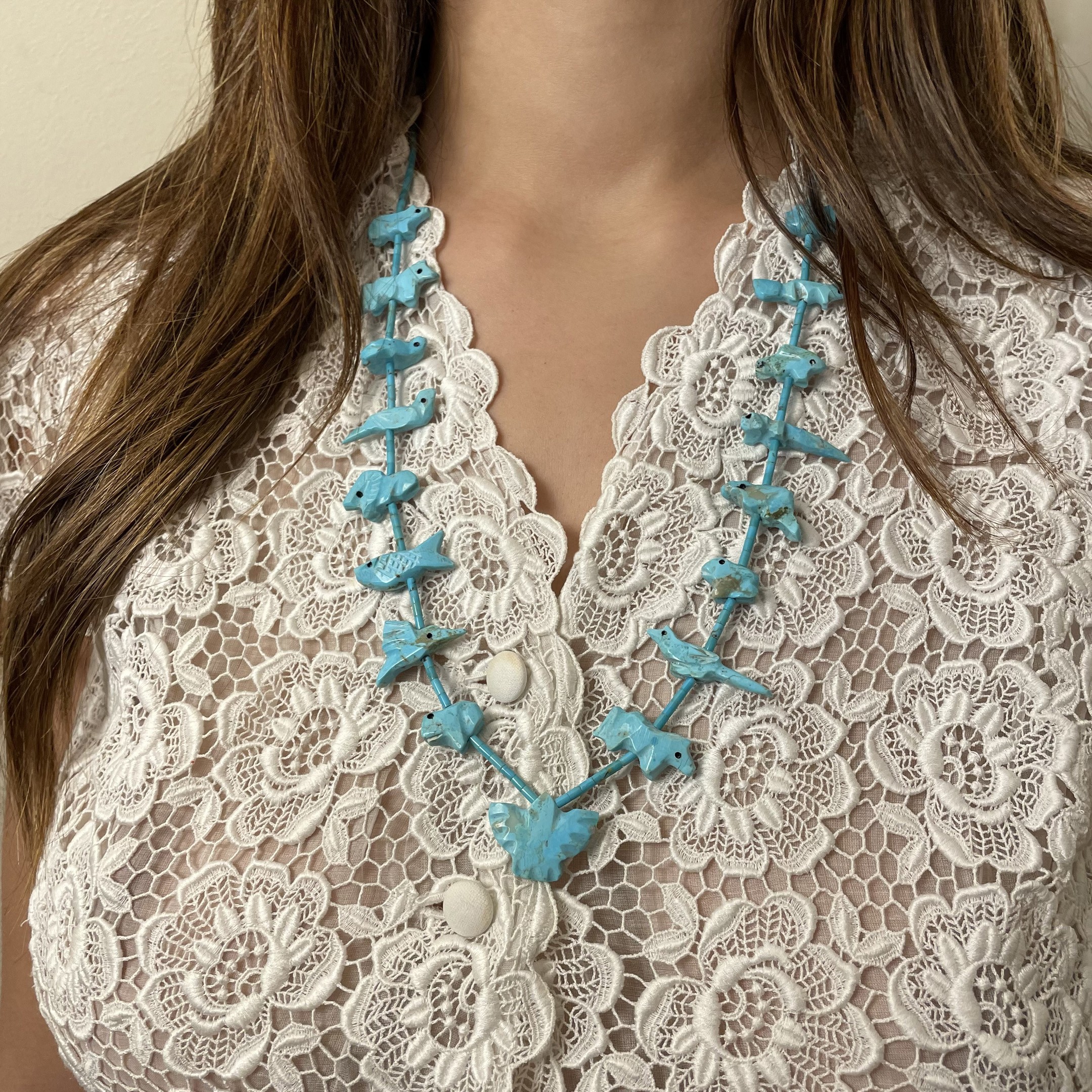Fetishes necklace, turquoises carved animals, silver clasp. | Harpo Paris