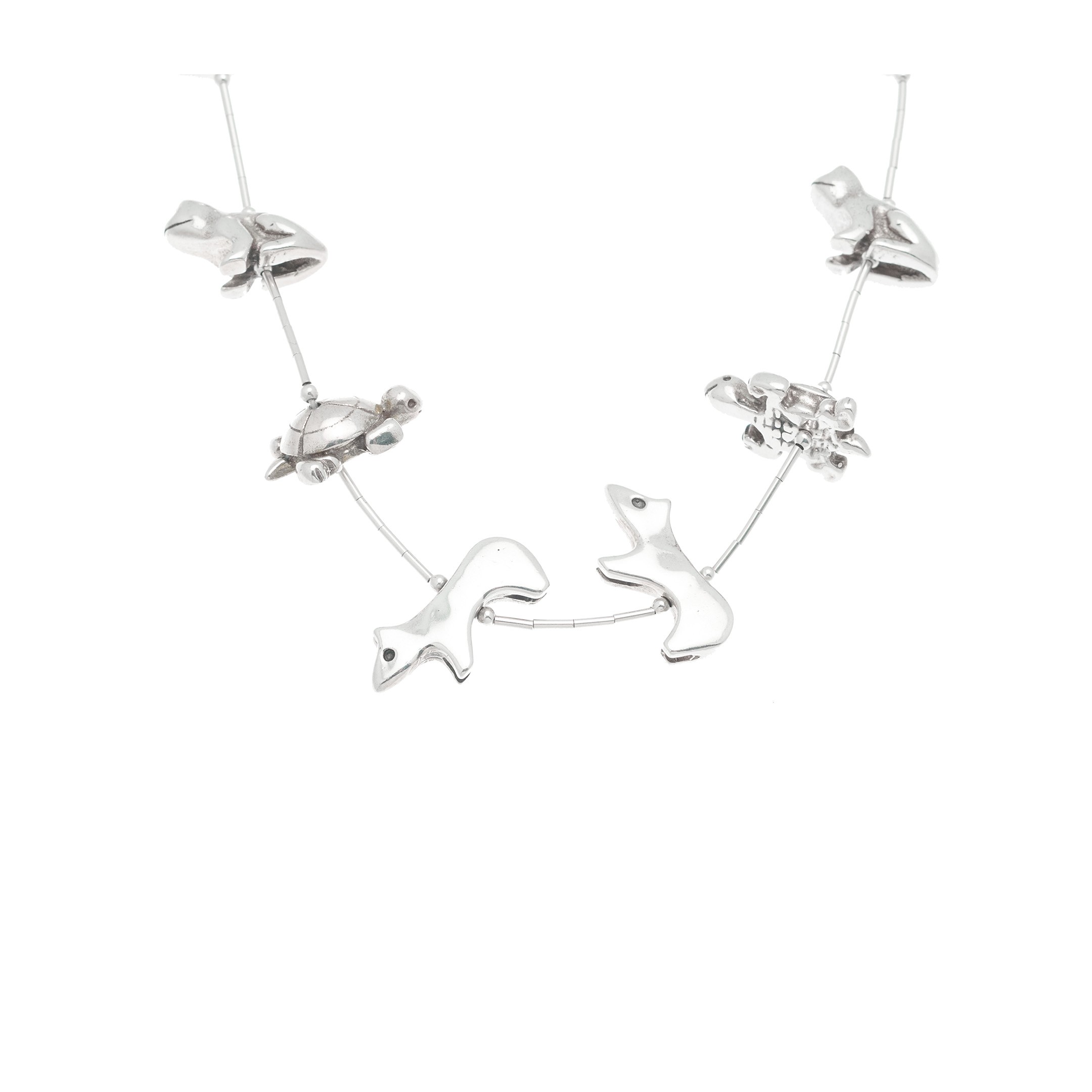 Navajo fetishes silver necklace. | Harpo Paris