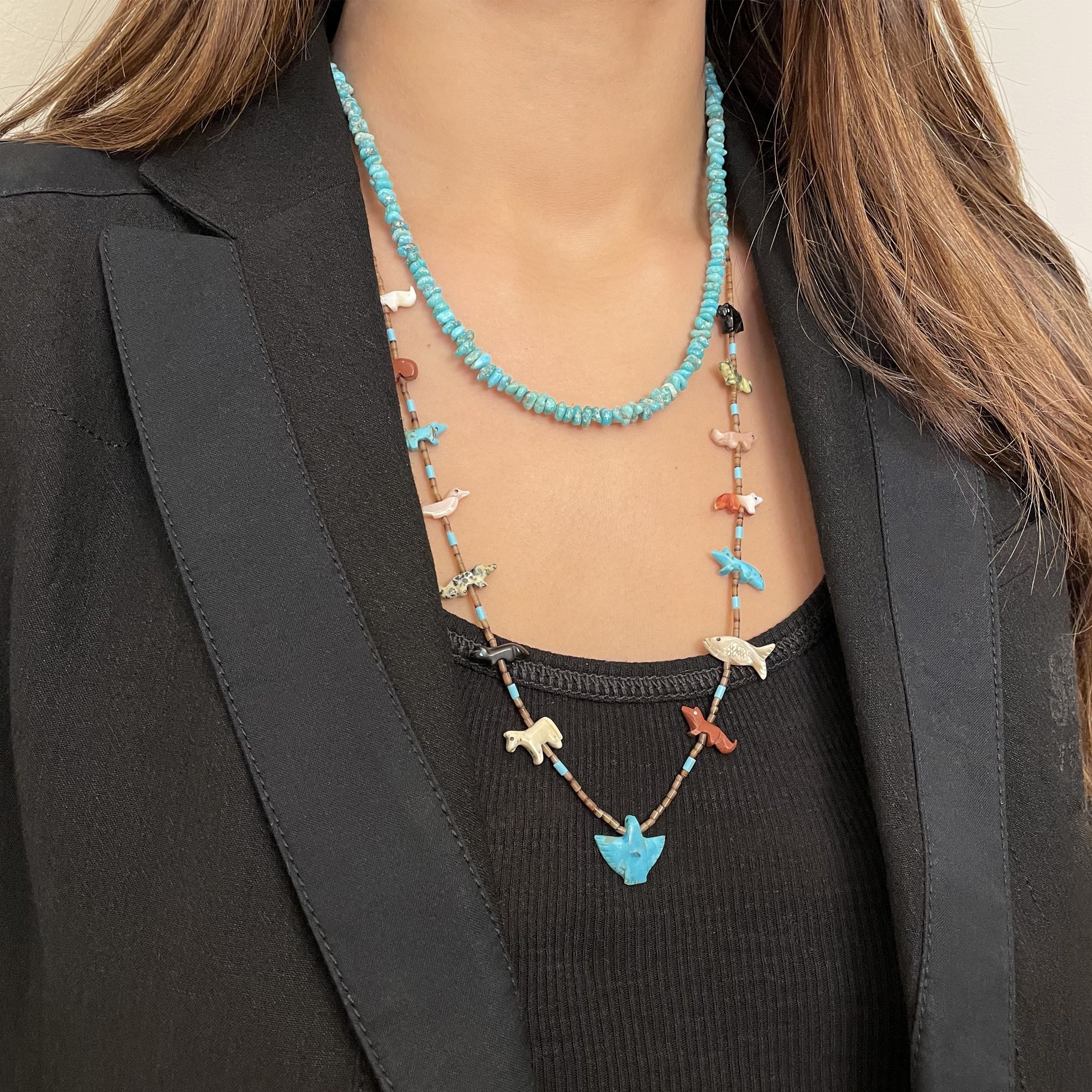 Collier Fétiches, animaux scupltés en Multi-pierres, fermoir en argent. | Harpo Paris