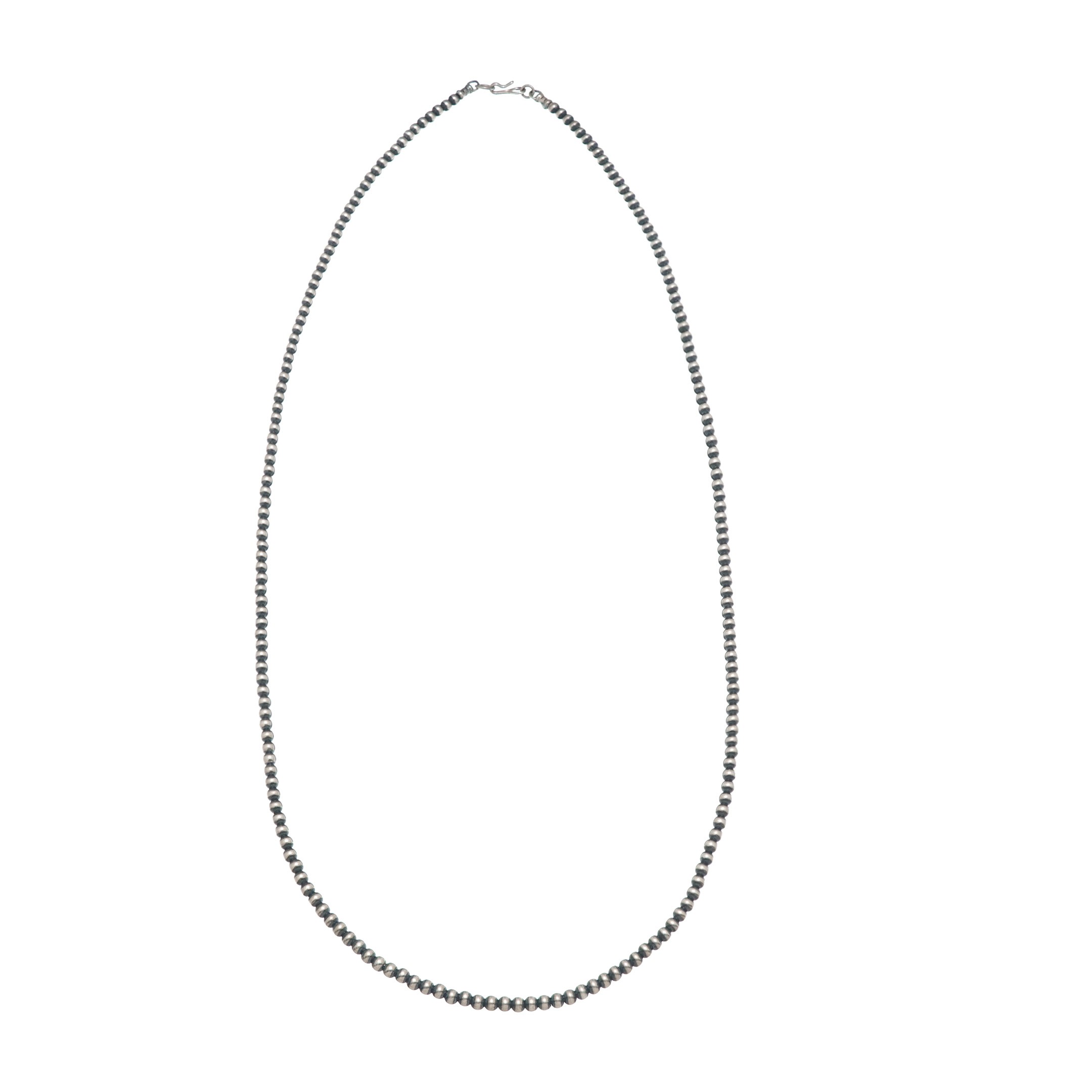 Navajo necklace beads in mat silver. | Harpo Paris