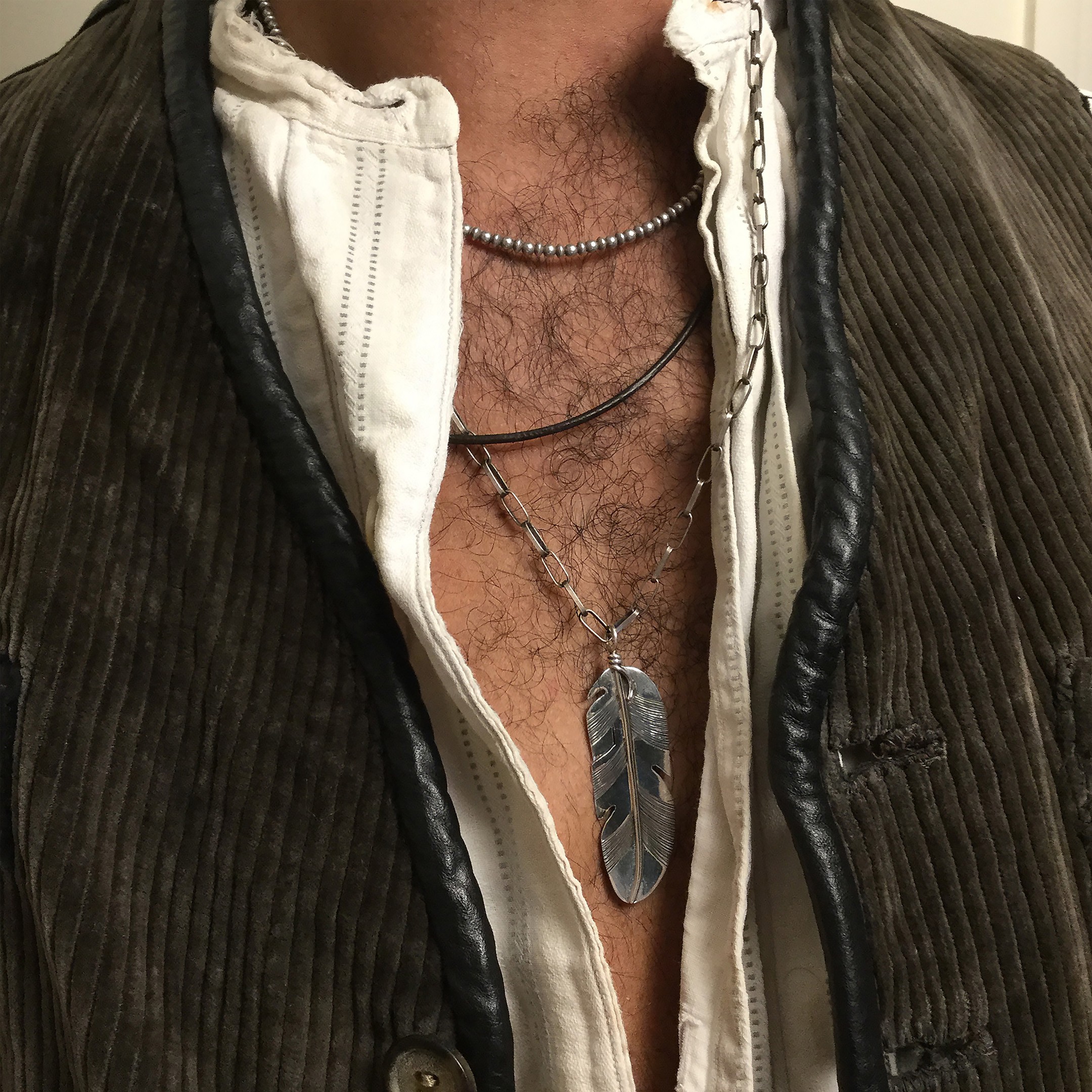Navajo Pendant, Feather in silver. | Harpo Paris