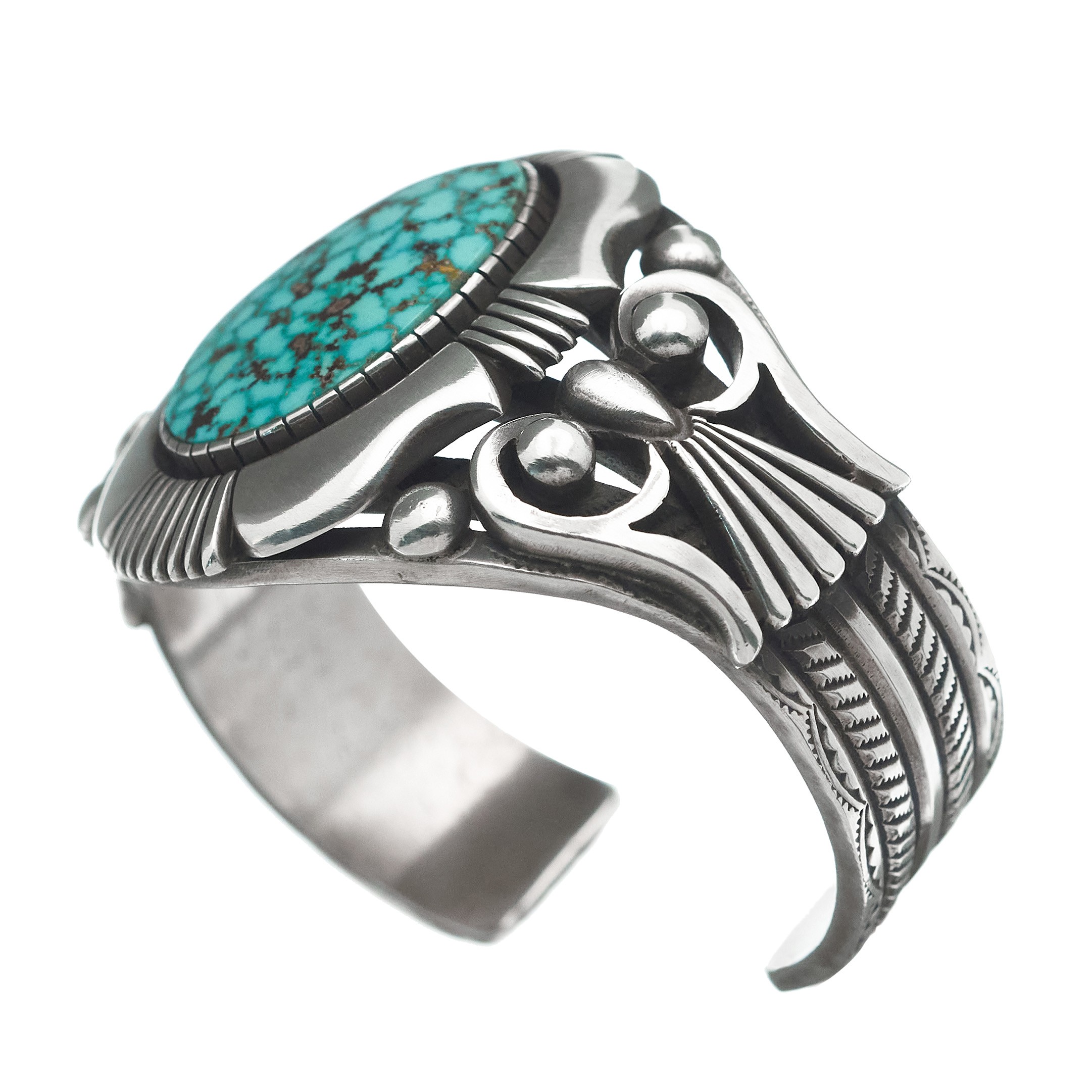 Navajo bracelet, Turquoise Mountain set in mat silver.  | Harpo Paris