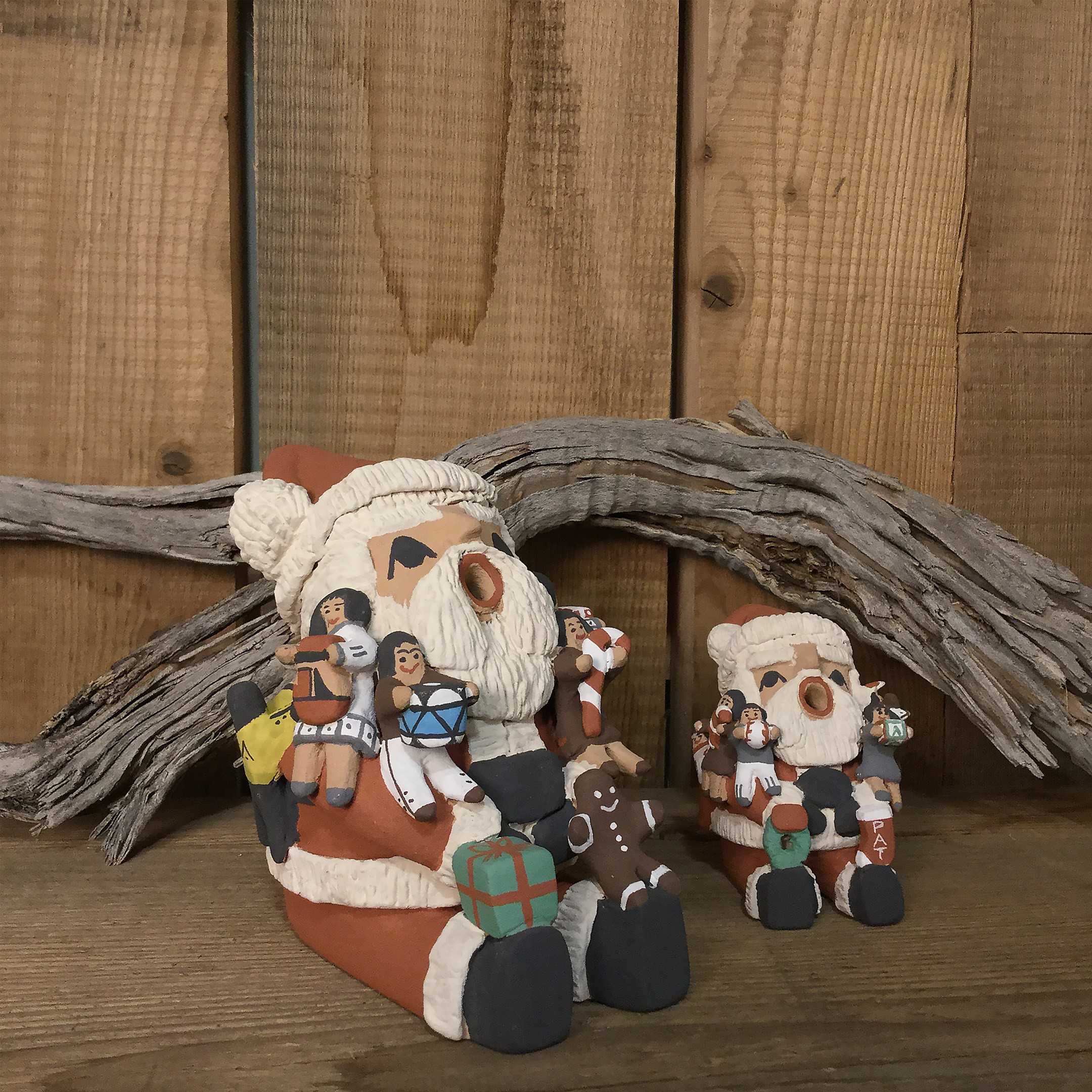 Santa Claus Jemez Pottery. | Harpo Paris