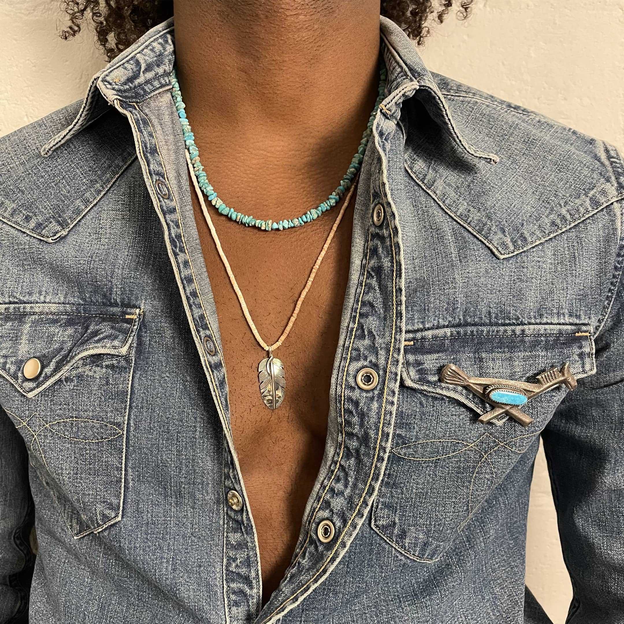 Navajo Feather pendant in silver. | Harpo Paris