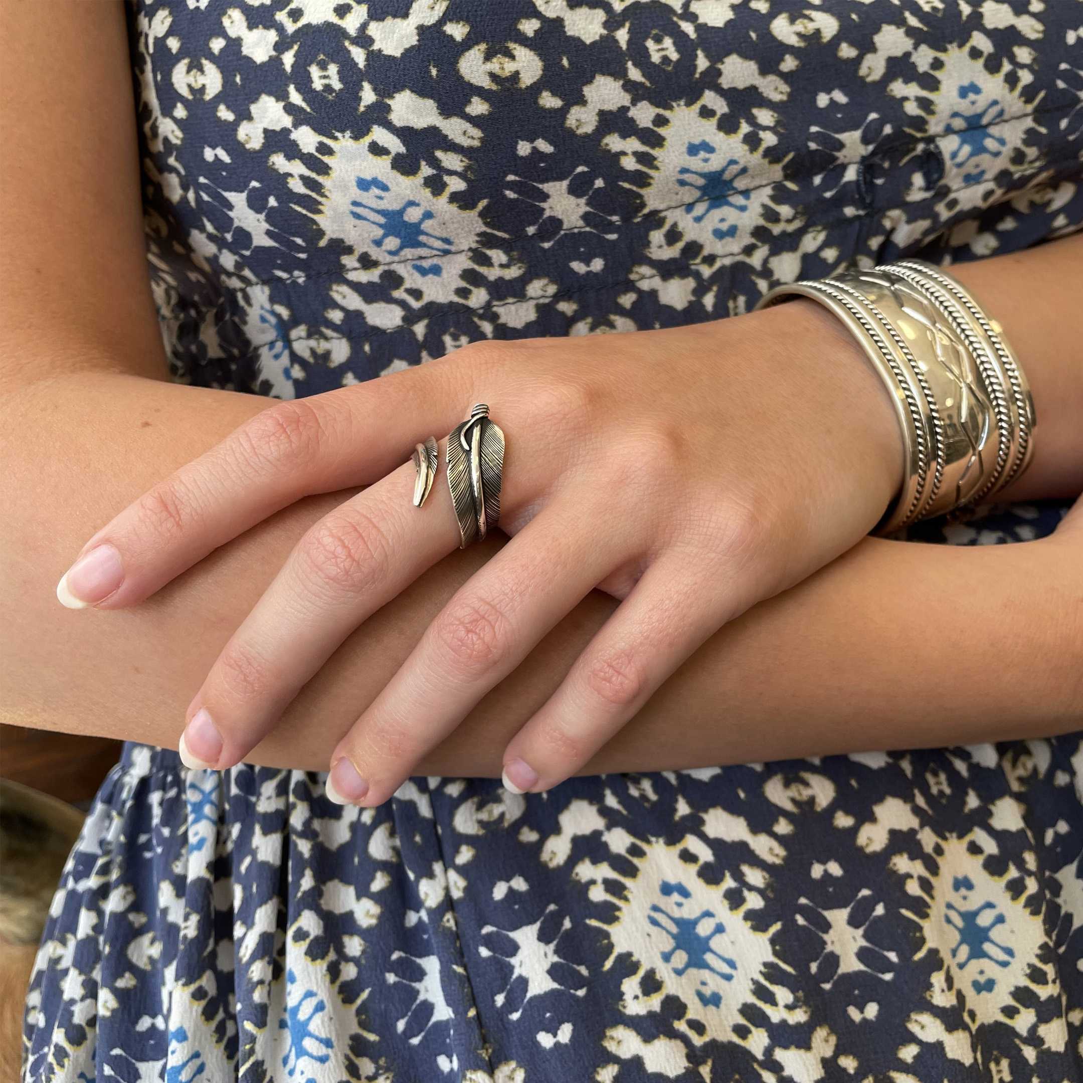 Bague plume en argent massif ciselée à la main, BA487 - Harpo Paris